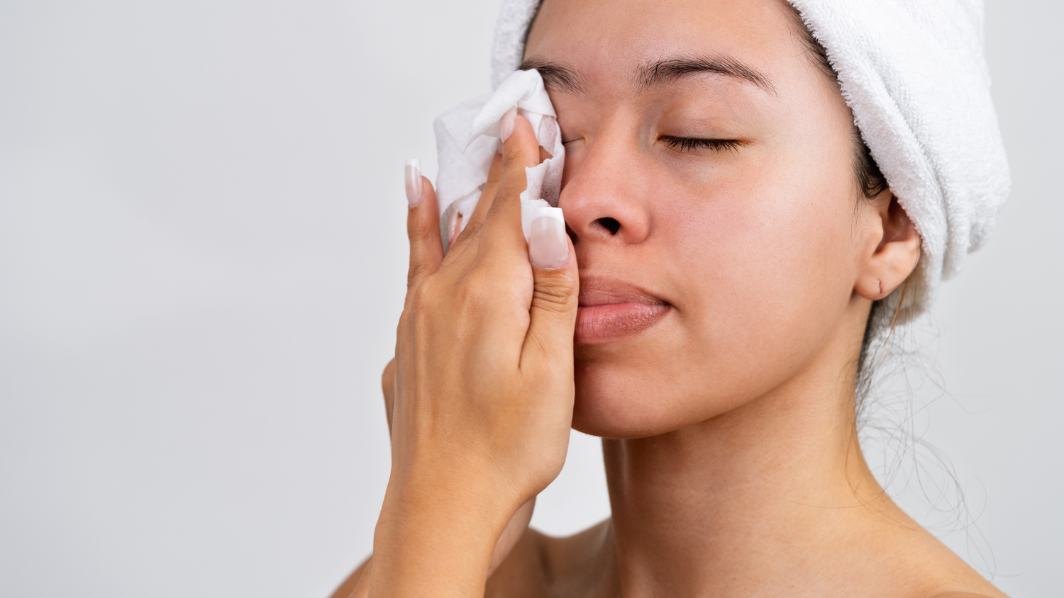 The Oil Cleansing Method: A Beginner's Guide (And Why It Works for All Skin Types)